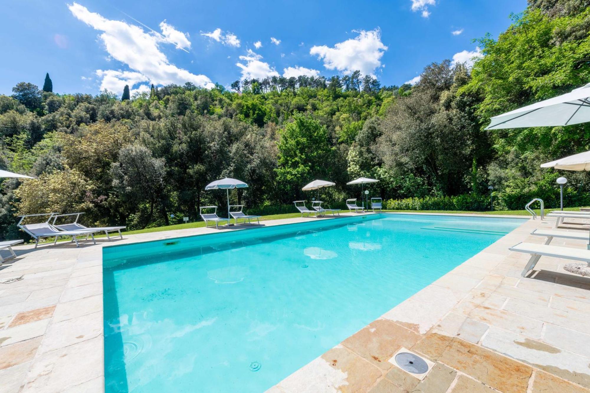 La Ferriera Exclusive Resort - Pool & Waterfall Loro Ciuffenna Exteriör bild