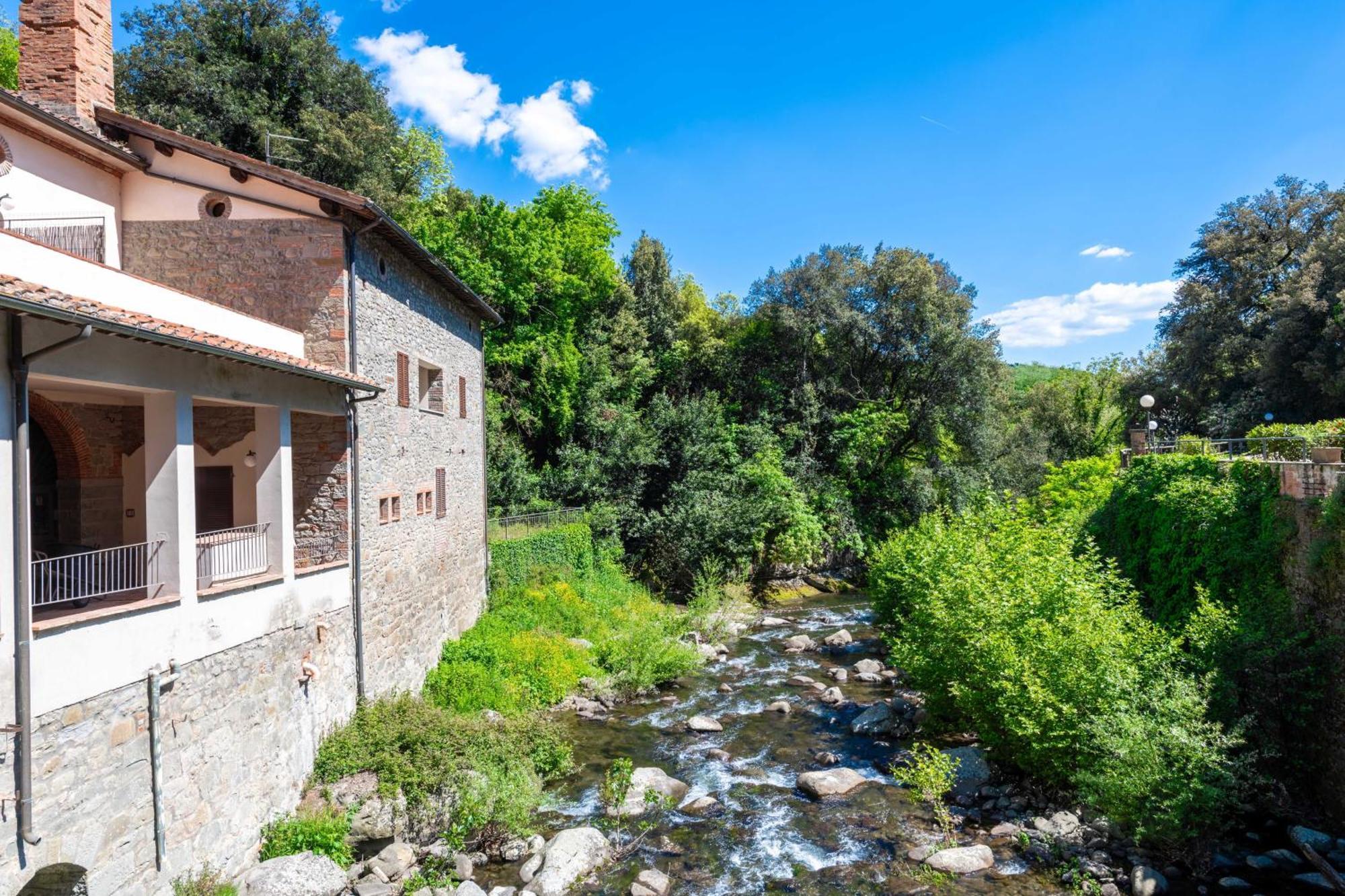 La Ferriera Exclusive Resort - Pool & Waterfall Loro Ciuffenna Exteriör bild